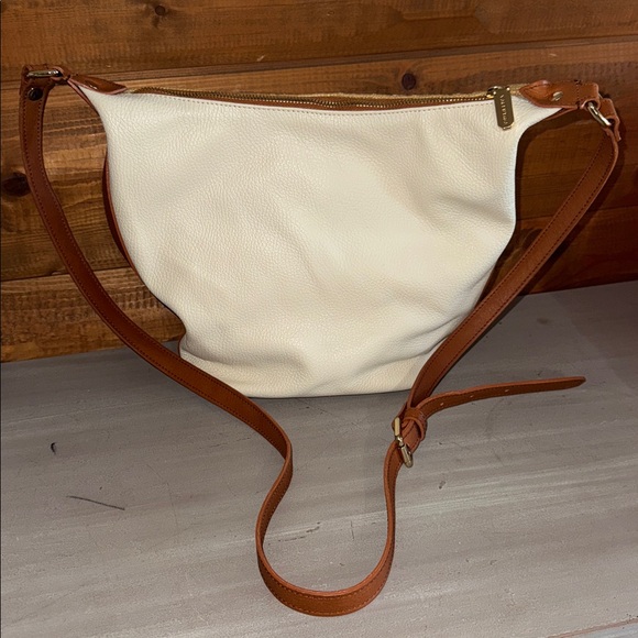 Valentina Bag EUC - Like New. Genuine Leather Made in Italy 12x10x5 - Picture 1 of 16
